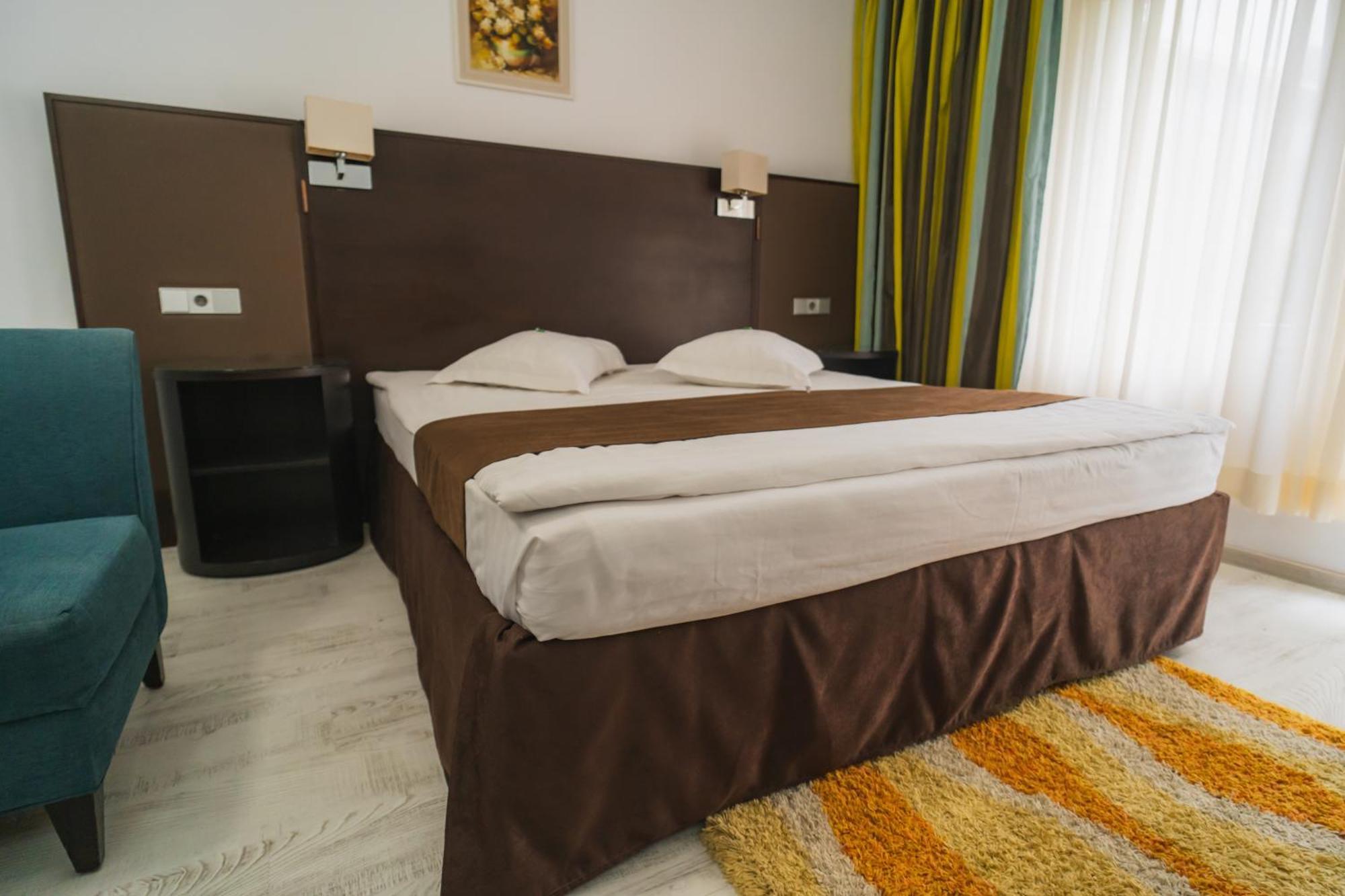 Hotel Dobsi Bázna Kültér fotó