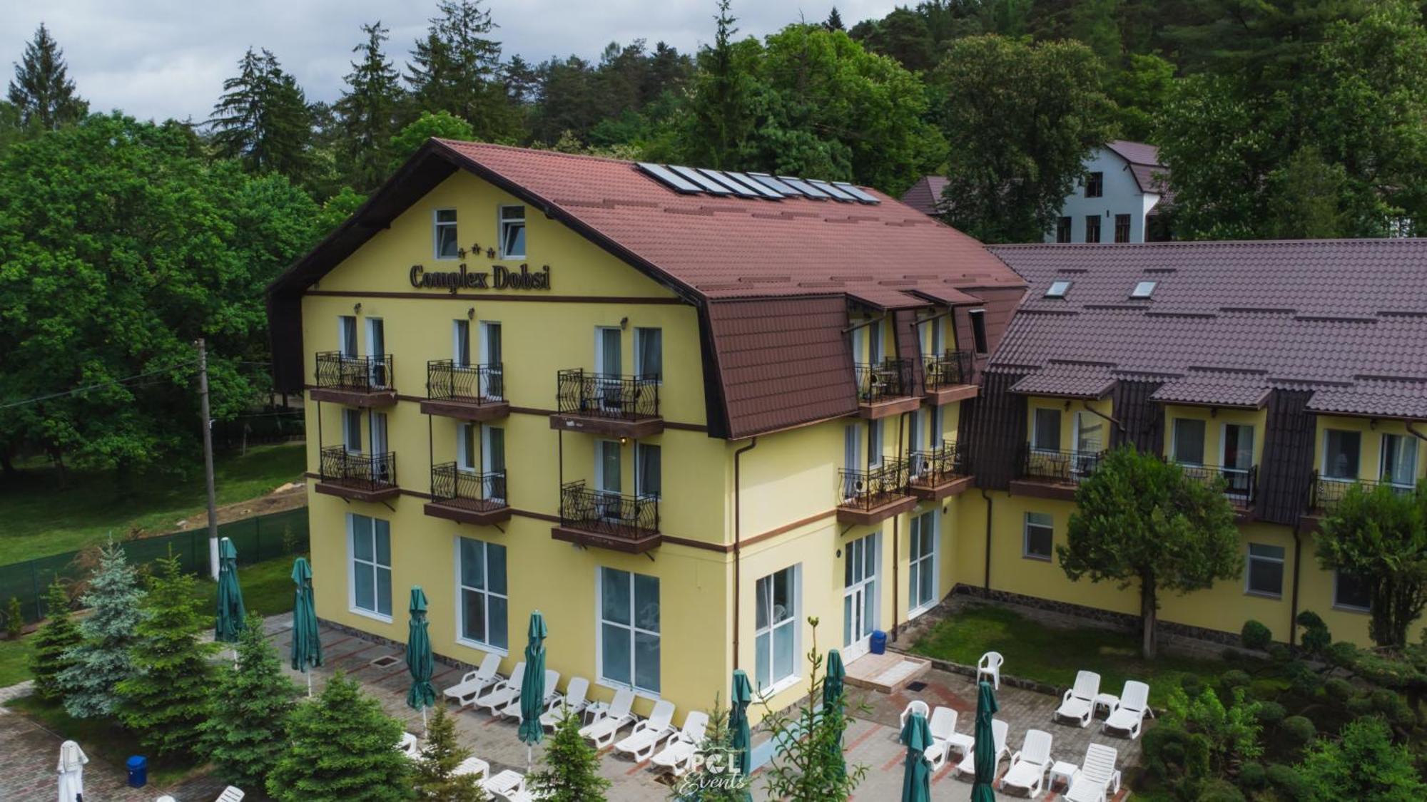 Hotel Dobsi Bázna Kültér fotó