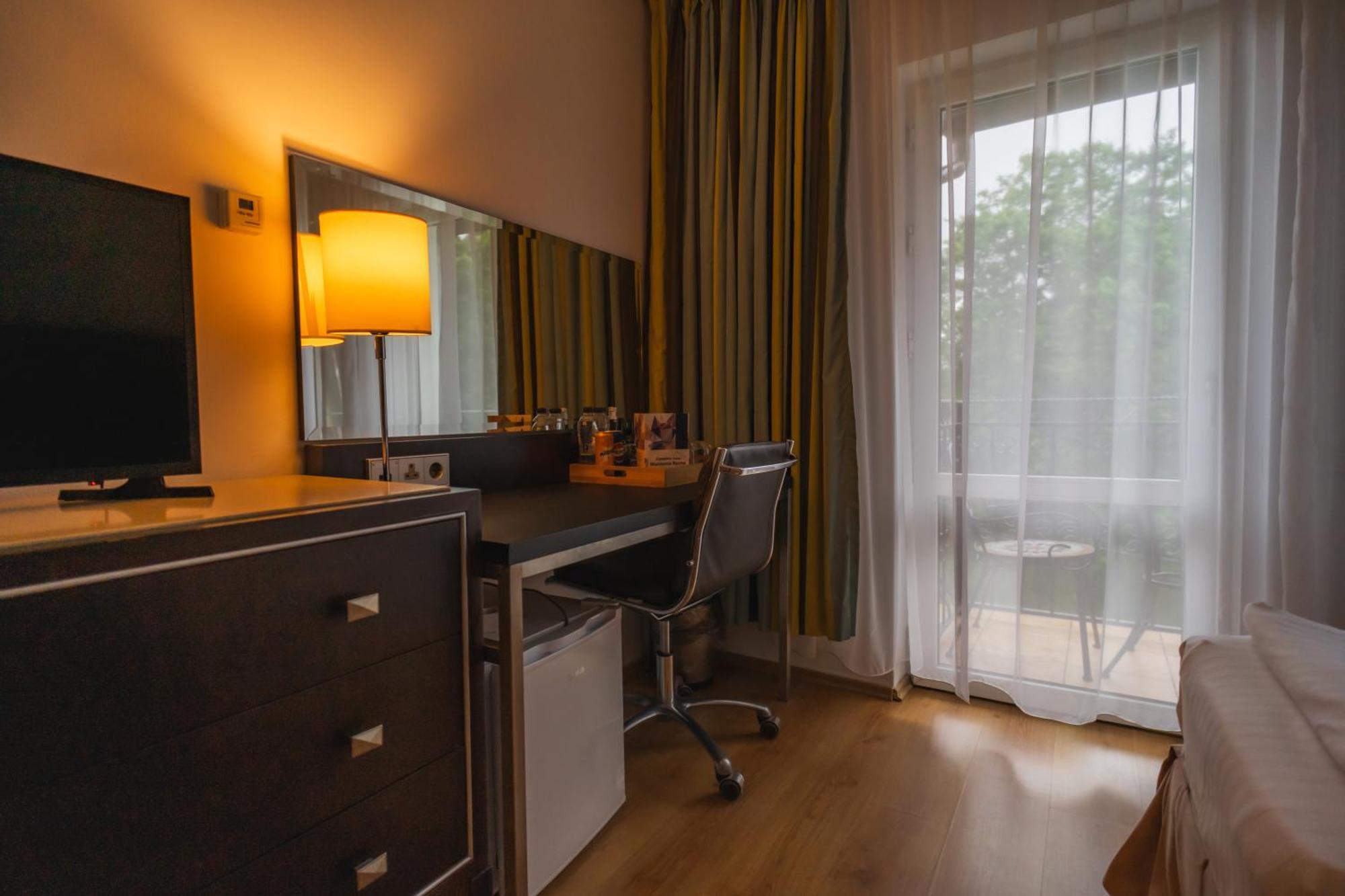 Hotel Dobsi Bázna Kültér fotó