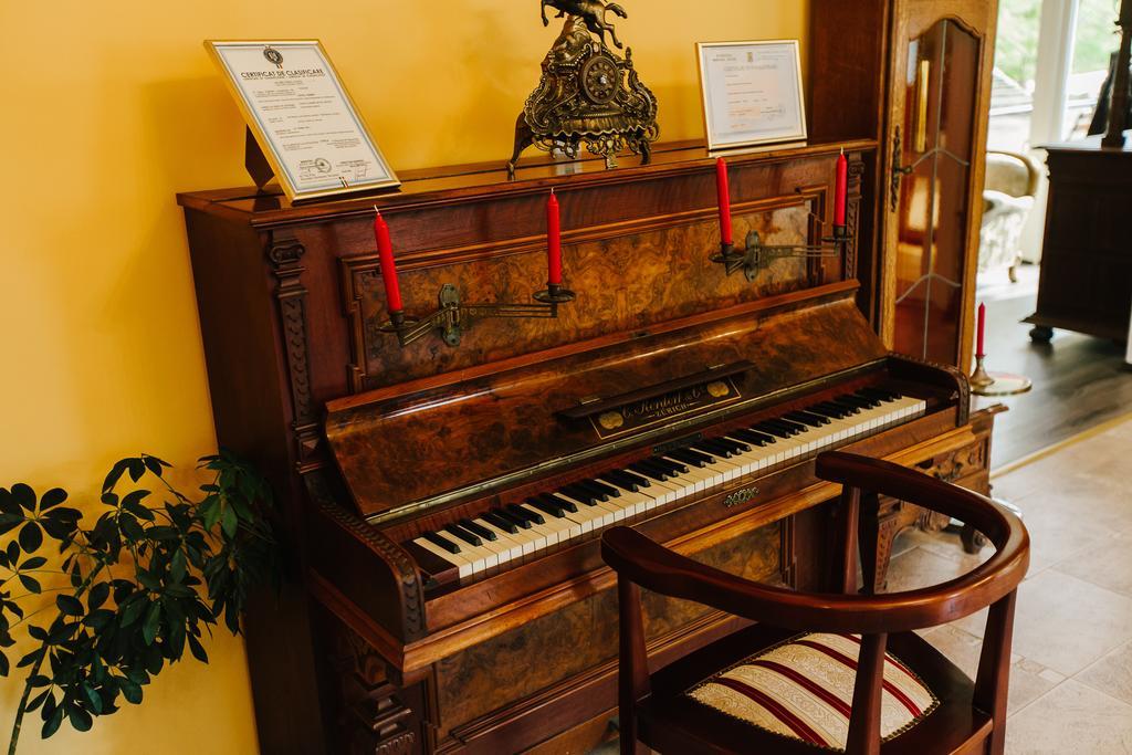 Hotel Dobsi Bázna Kültér fotó